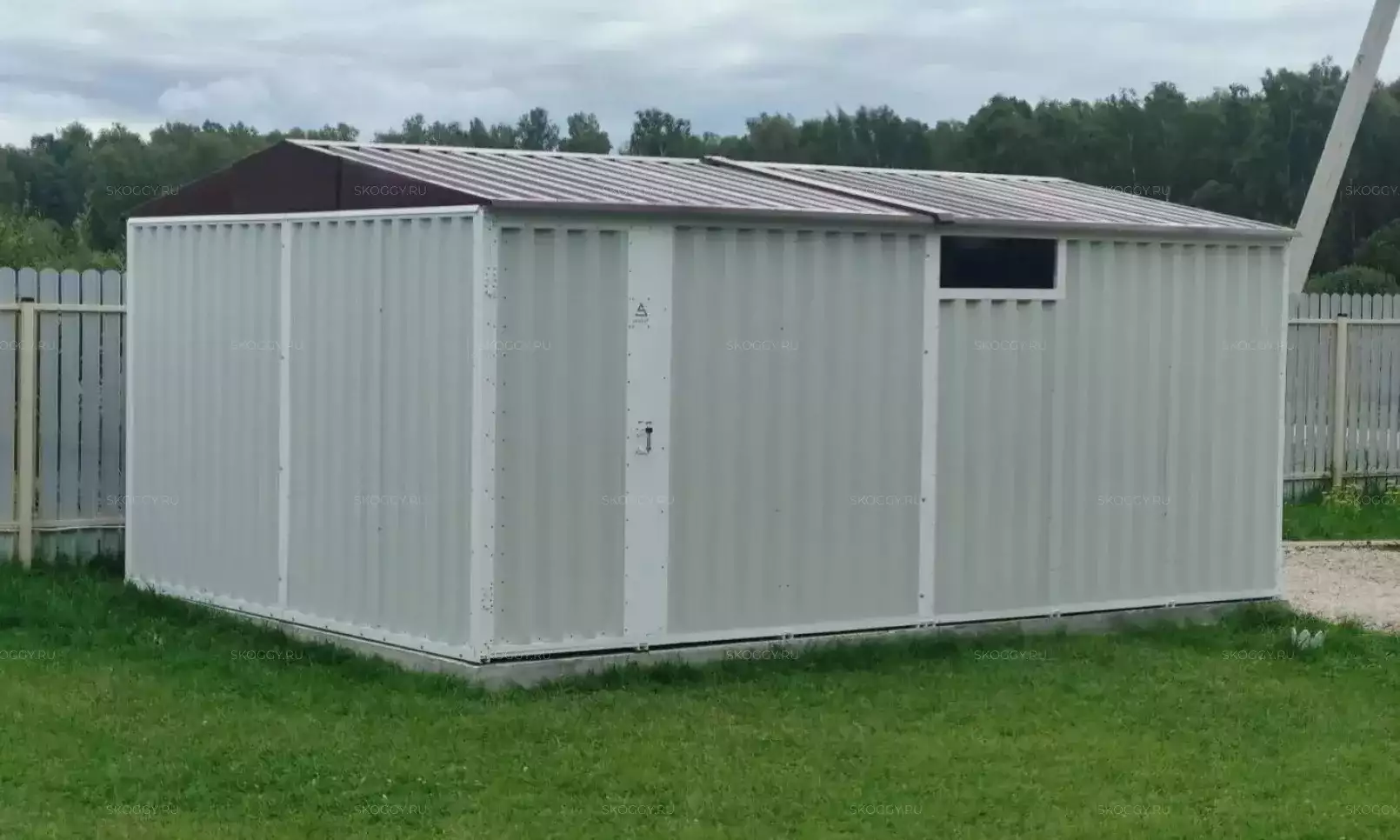 Двускатный гараж  SKOGGY размером 6 метров 